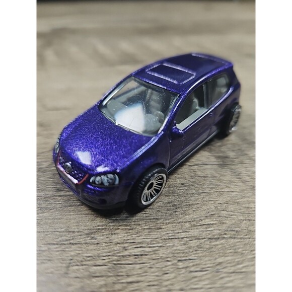 Hot Wheels Volkswagen Golf GTI 2005 Diecast 1/64 Mattel Loose Toy Car - Picture 1 of 5